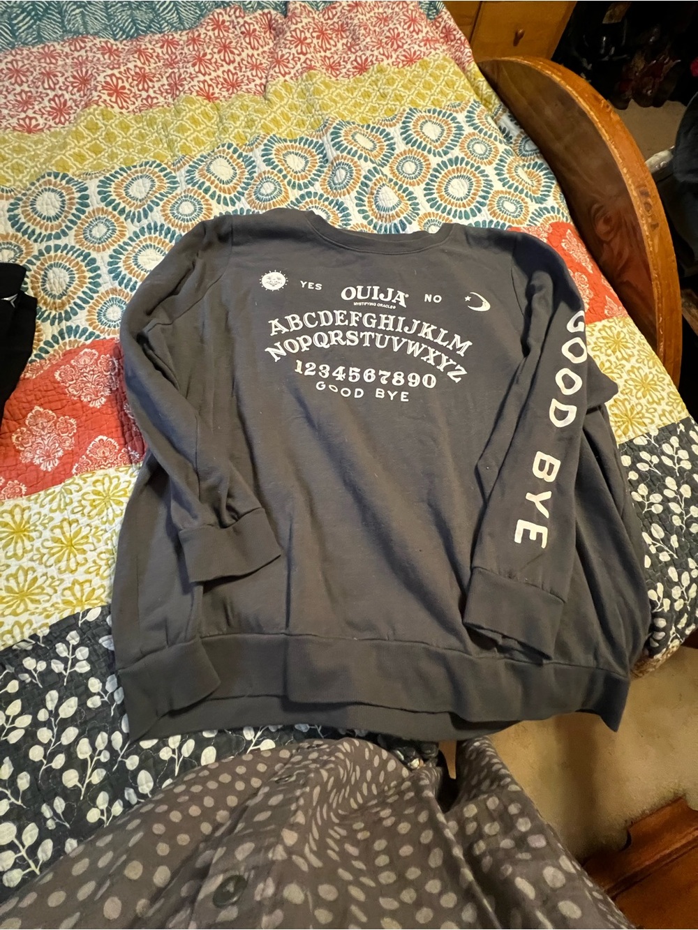 Ouija Graphic Crewneck Sweater – Black torrid